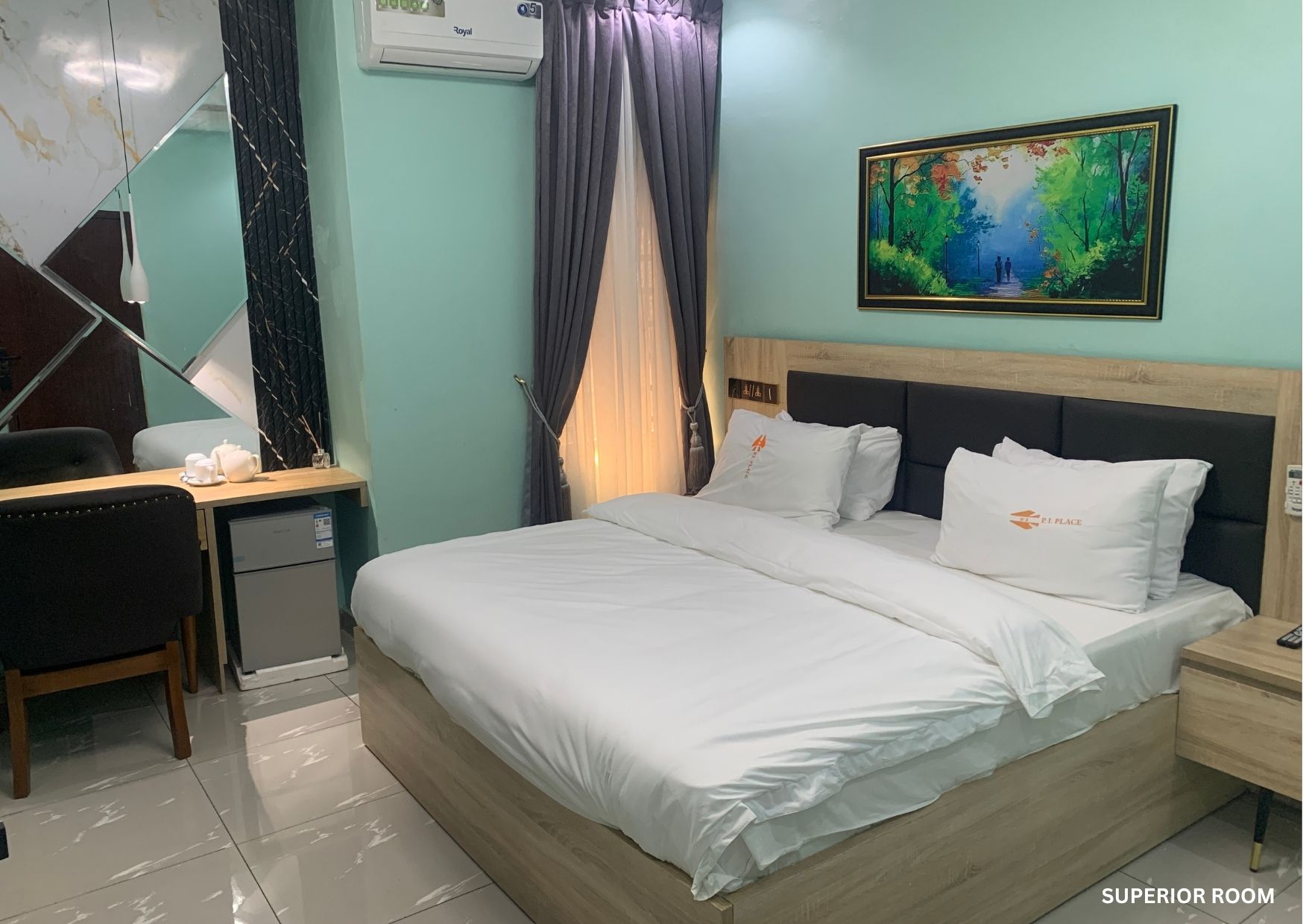 room-image