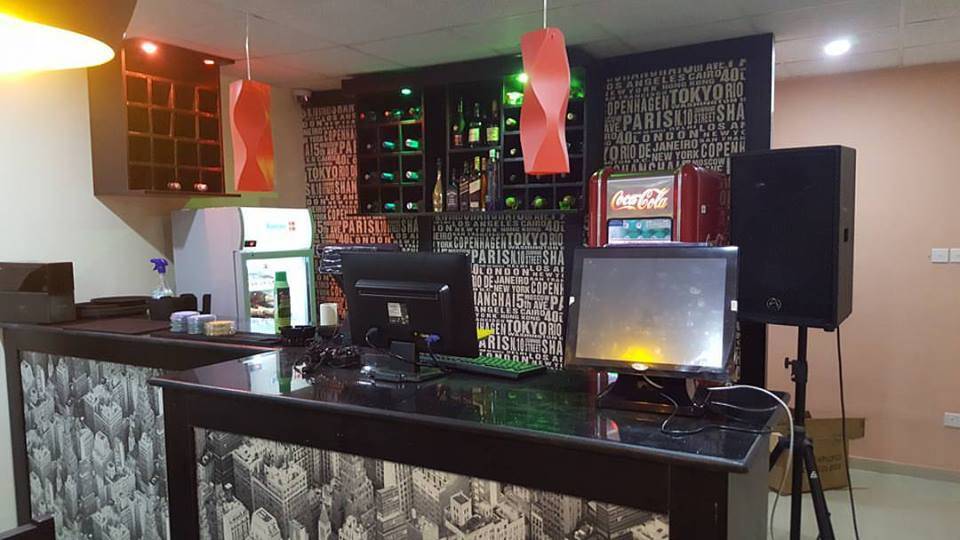 Roadster Burgers 'N' Grills