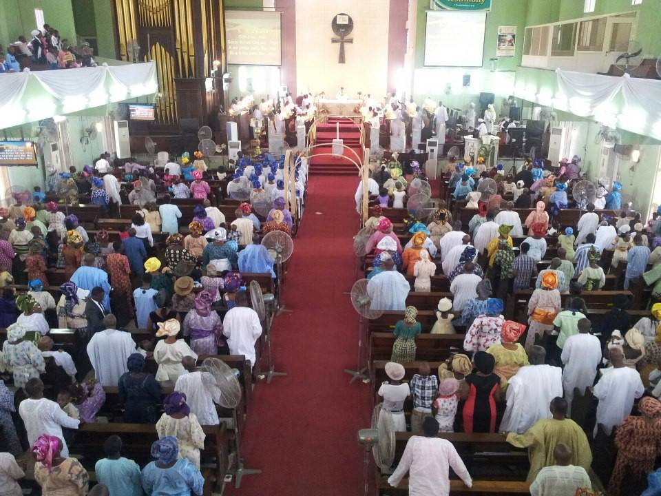St. John Church Anglican, Aroloya