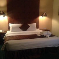 room-image