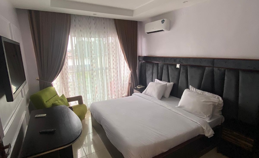 Hotels ng
