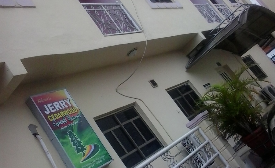 Jerry Cedarwood Guest House Hotel In Yenagoa Hotels ng