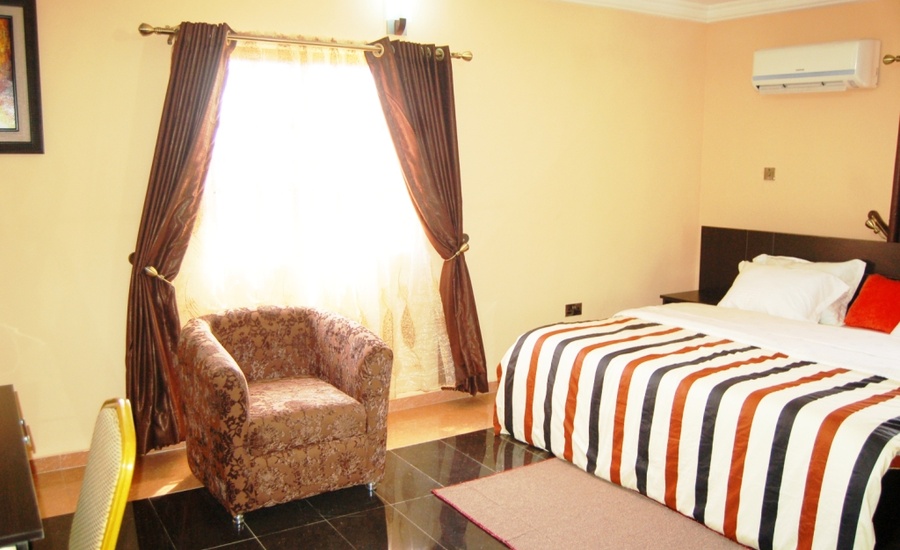 Hotels ng